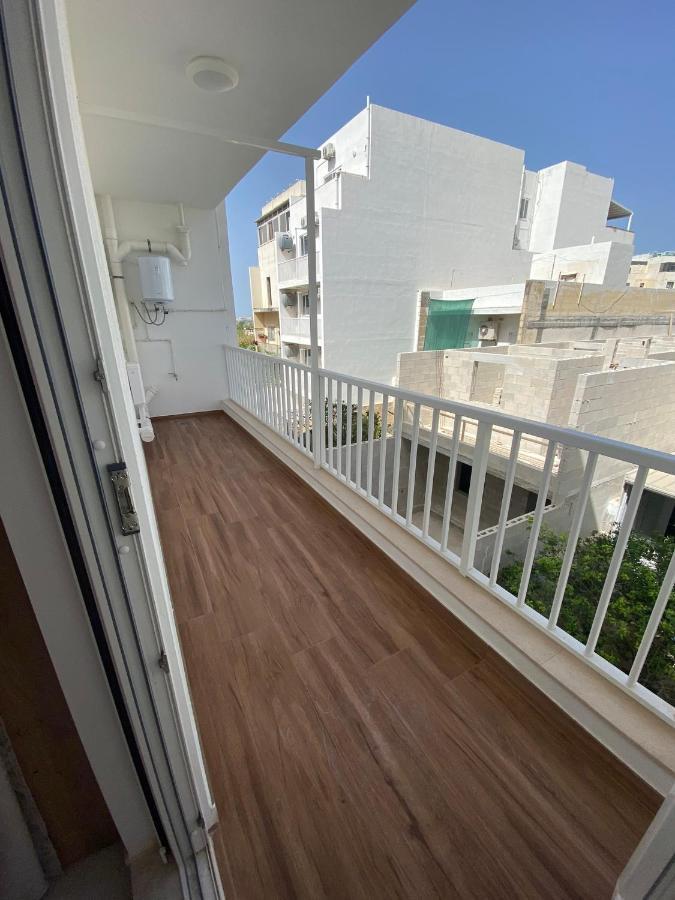 Modern, Spacious, 3 Bedroom Apartment Near Malta International Airport Luqa Dış mekan fotoğraf